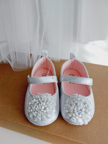 buciki do chrztu dla dziewczynki.jpg